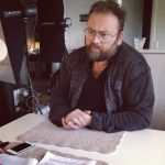 Bild från intervju med Adam Alsing